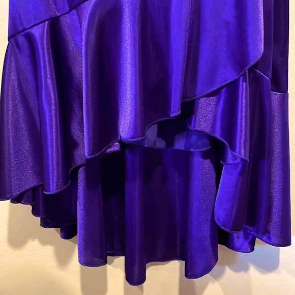 Medium Juniors Special Occasion Dress - Picture 5 of 6